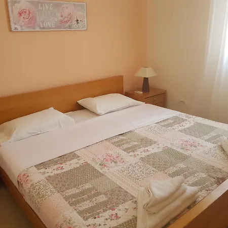 Apartmán Captivating 1-Bed Apartment In Glifada
