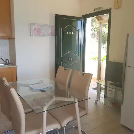 Apartmán Captivating 1-Bed Apartment In Glifada