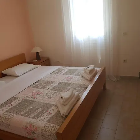 Captivating 1-Bed Apartment In Glifada * Glyfada (Corfu)